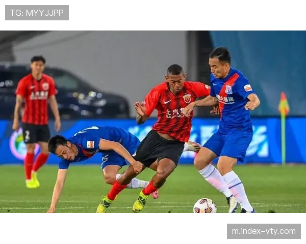 河南队客场爆冷击败海港 钟义浩闪电破门展现反击效率 河南队客场爆冷击败海港 钟义浩闪电破门展现反击效率